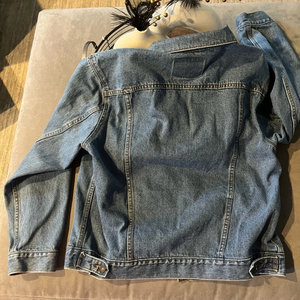 Levi's Vintage Relaxed Light Blue Denim Trucker Jacket Size:Large - Picture 4 of 7